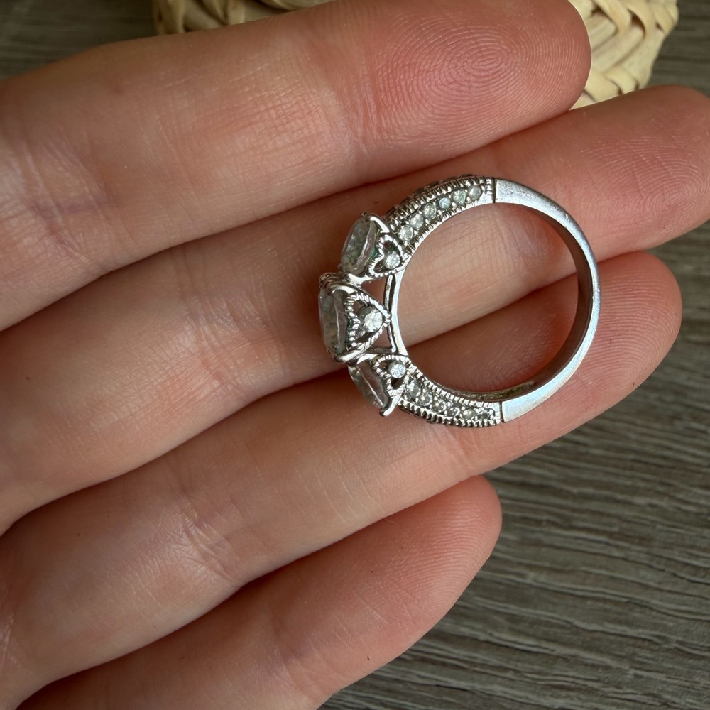3 stone diamond cubic zirconia ring - Picture 6 of 10